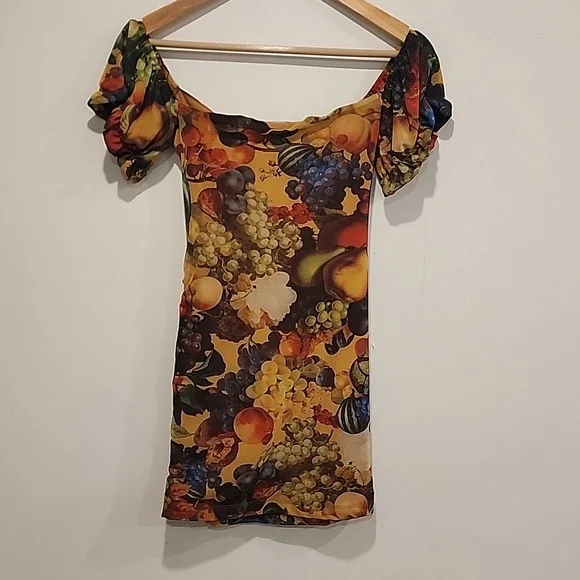 P.17 UO Retro Fruit Off-Shoulder Mini Dress Size M - Picture 6 of 6